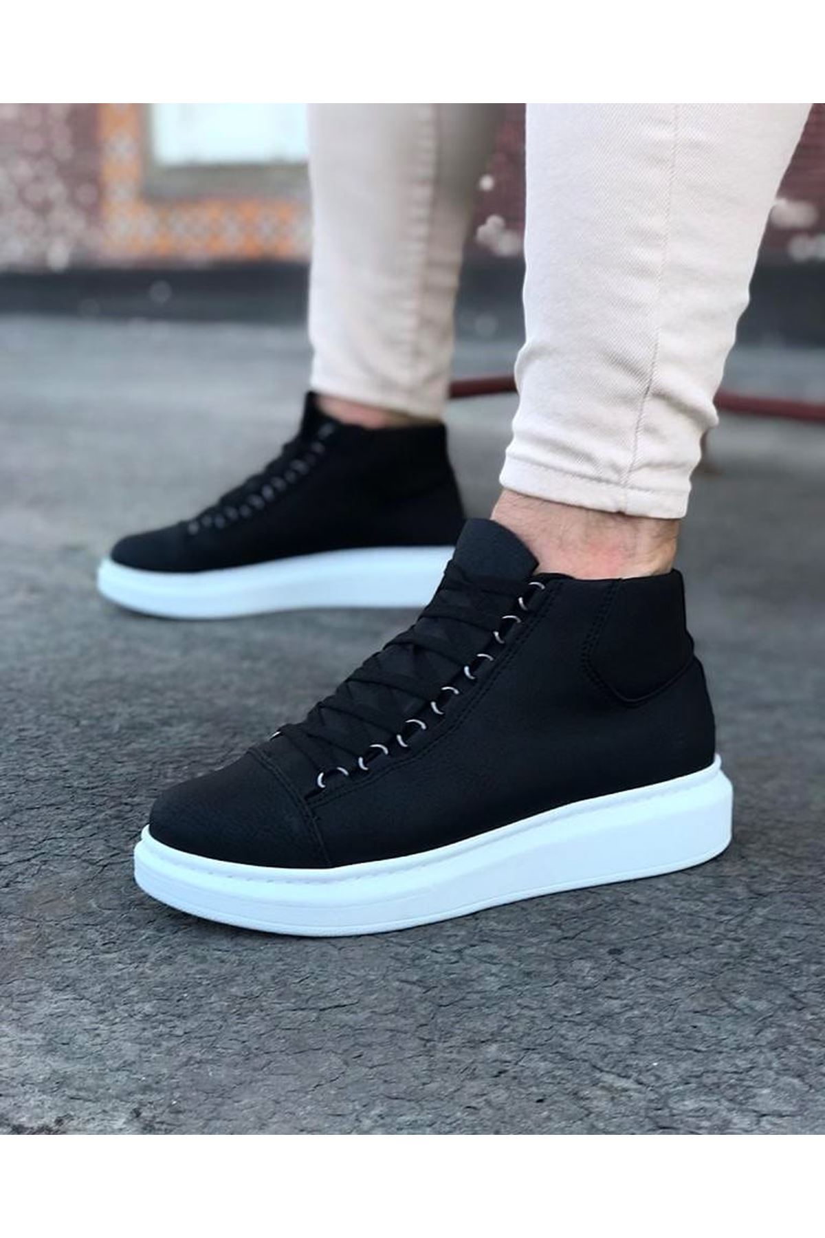 0001124-wagoon-wg032-siyah-bagcikli-sneakers-yarim-bilek-bot.jpeg Siyah Bağcıklı Snes Yarım Bilek Bot - Görsel 1