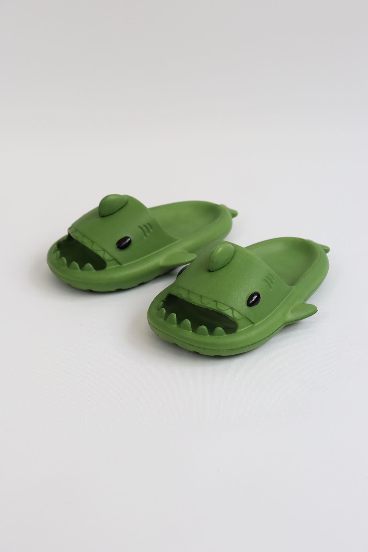 0003517-wagoon-wg500-kopekbaligi-haki-unisex-tam-ortopedik-terlik-shark-slides.jpeg Köpekbalığı Haki Unisex Tam Ortopedik Terlik Shark Slides - Görsel 1