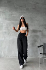Arkadan tokalı jeans pantolon Siyah - Görsel 2