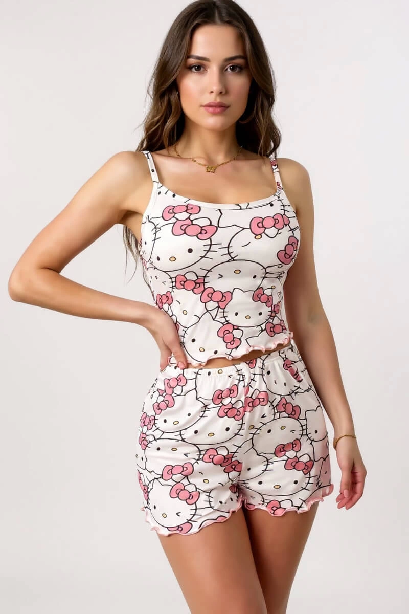 hello-kitty-baskili-askili-sortlu-pijama-takimi-118590269-sw800sh1200.png Hello Kitty Baskılı Askılı Şortlu Pijama - Görsel 1