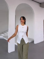 Kadın beyaz bisiklet yaka gold düğmeli ottoman bluz - Görsel 2
