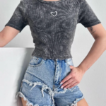 Kalp nakışlı asit yılı bluz s3479
