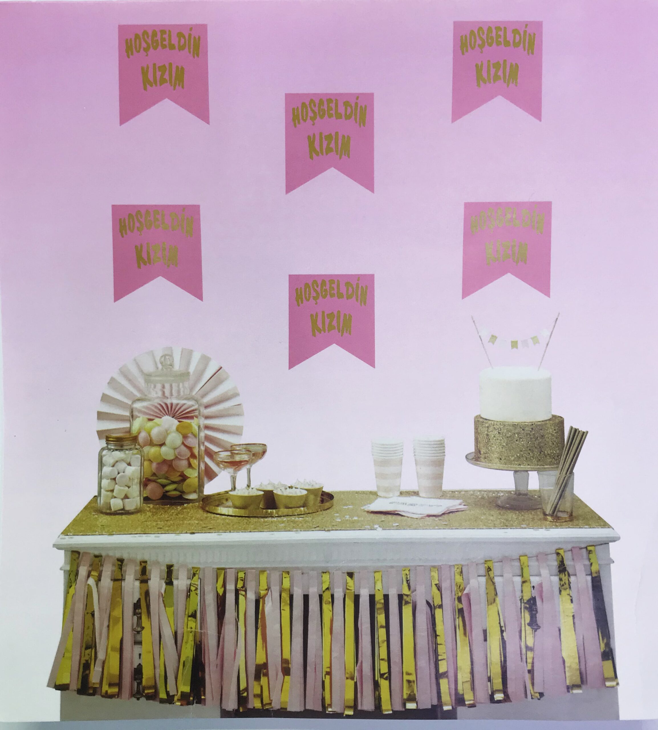 pembe-uzeri-altin-hosgeldin-kizim-flama-sus-2175-1.jpg Pembe Altın Hoşgeldin Kızım Flama Süs - 2.2 m - Görsel 1
