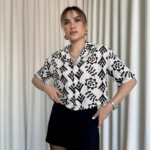Siyah beyaz baskılı crop gömlek