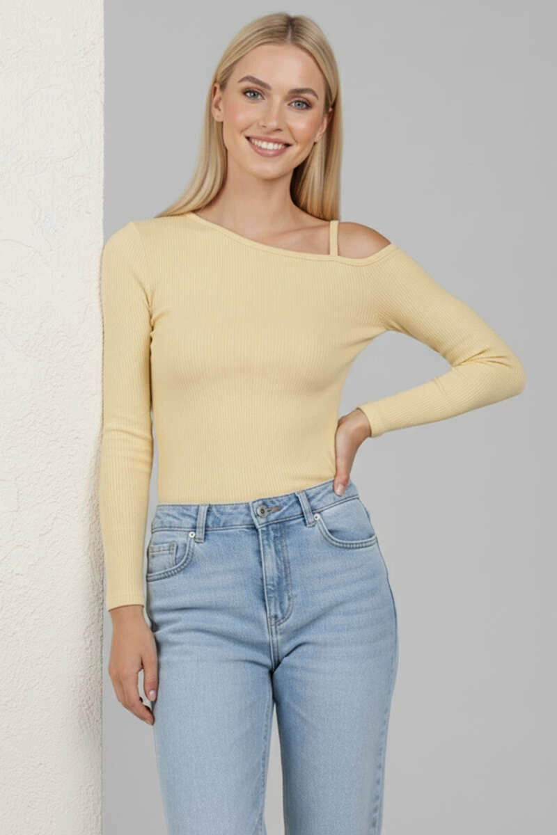 tek-omuz-ipli-bluz-sari-t4328-58194088-sw800sh1200.png Tek Omuz İpli Bluz Sarı - Görsel 1