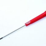 İzeltaş 4500 Klemens Düz Uçlu Tornavida 3.5x100 mm