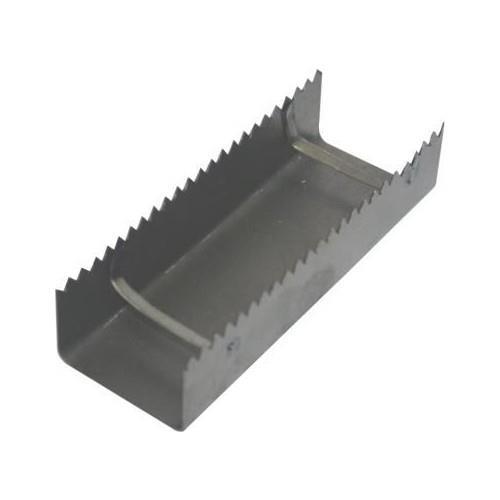 kasagi-52895.jpg Metal Kaşağı - Hayvan Tımar Tarağı - Görsel 1