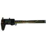 12043 Dijital Kumpas 150 mm