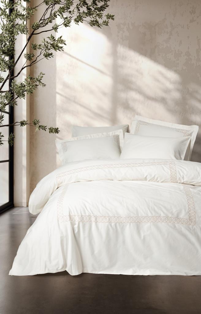 cotton-box-brode-nakisli-cift-kisilik-saten-nevresim-takimi-luxe-ekru-15714.jpg Nakışlı Çift Kişilik Saten Nev Takımı Riley Ekru - Görsel 1