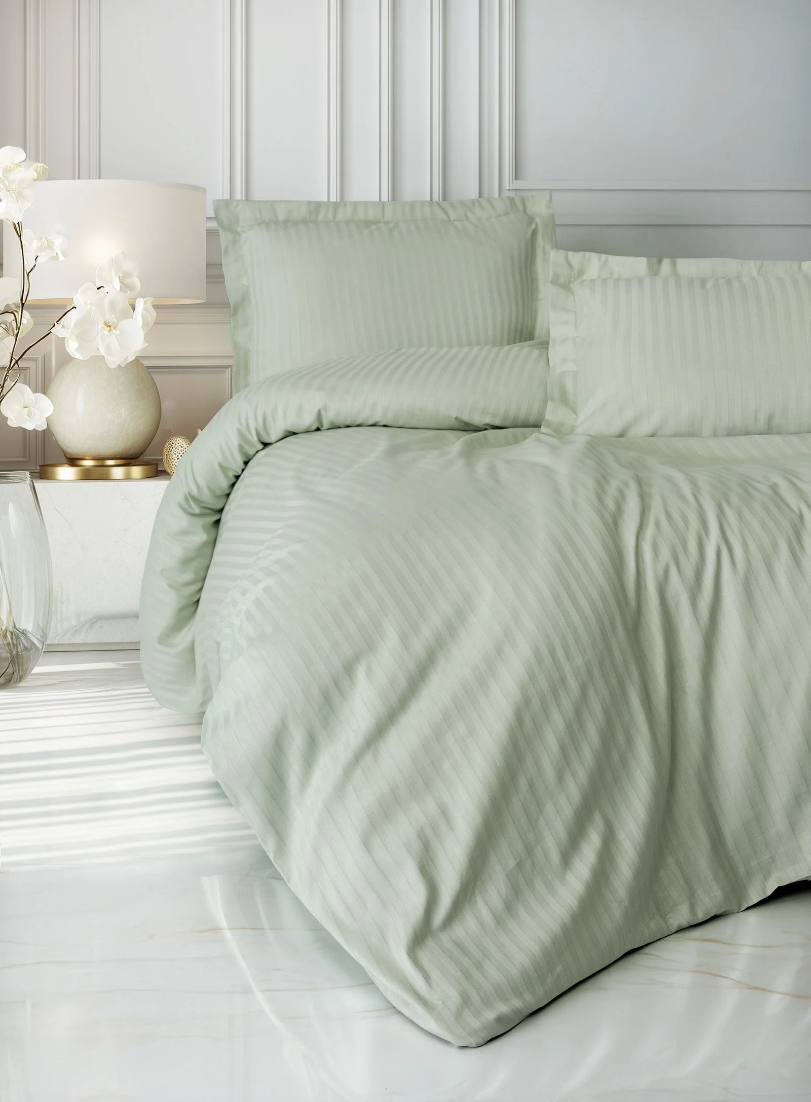 cotton-box-stripe-elegant-gri-cift-kisilik-saten-nevresim-takimi-16787.webp Stripe Elegant Adaçayı Çift Kişilik Saten Nev Takımı - Görsel 1