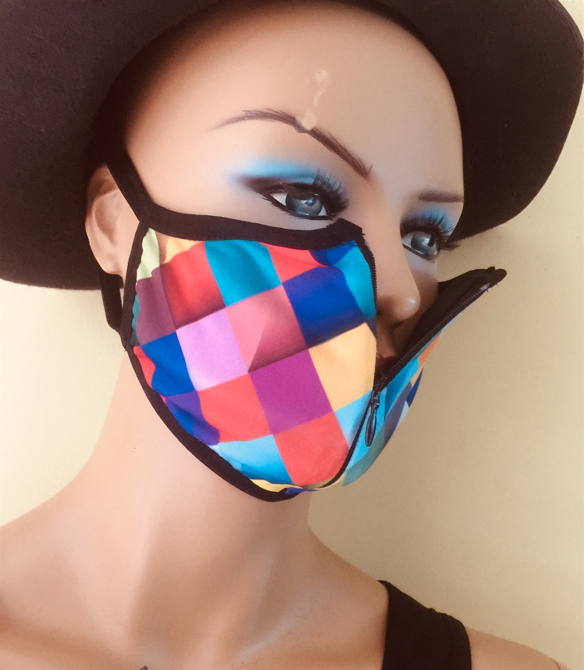 fermuarli-2-katli-maske-19808-1.jpg Fermuarlı 2 Katlı Fantezi Tasarım Maske - Görsel 1