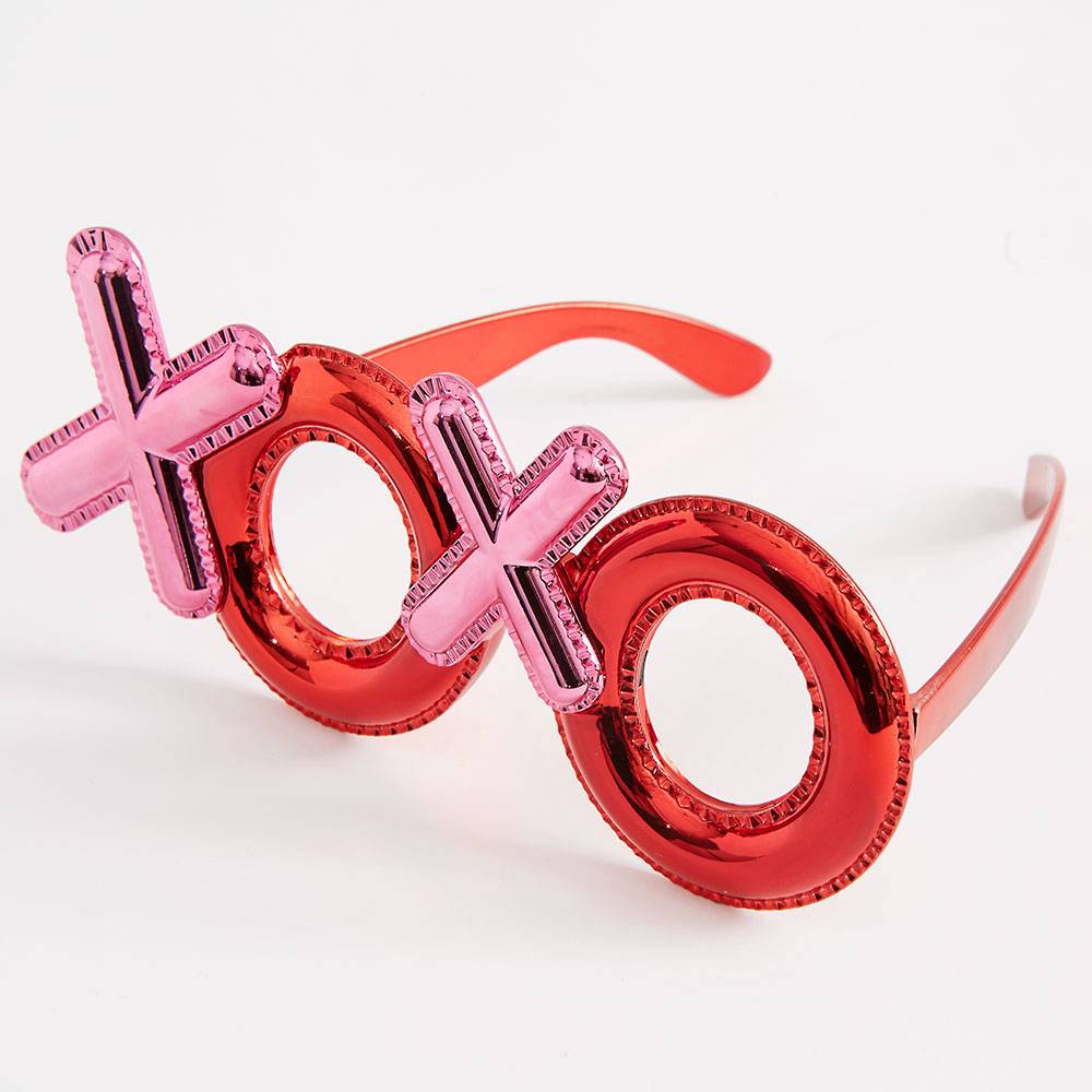 kirmizi-renk-xoxo-yazili-parti-gozlugu-17x7-cm-resim-4496.jpeg Kırmızı Renk Xoxo Yazılı Parti Gözlüğü 17x7 cm - Görsel 1