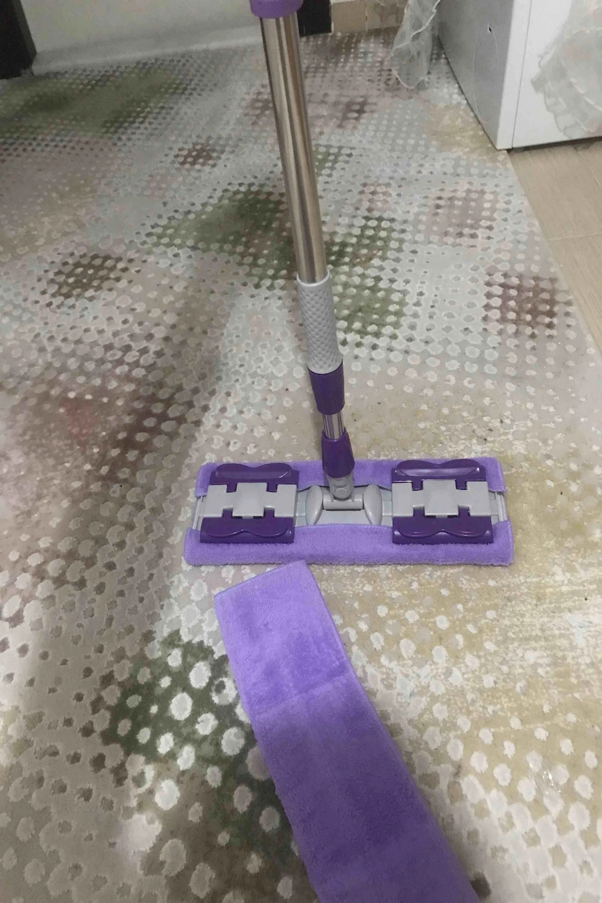 teleskobik-5736-1.jpg Teleskobik Cam Yer Tavan Silme - İstediğin Bezi Tak Kullan - 4 Mandallı -Yedek Bezli Mop Seti - Görsel 1